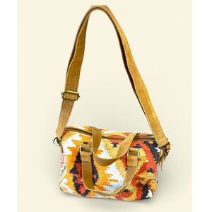 Macchia di Ruggine NWT Tote Bag Southwestern Navajo Pattern Suede Leather Trim